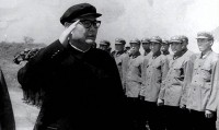 1976年华国锋问吴德：你在卫戍区的搭档可靠吗？吴德说：绝对可靠