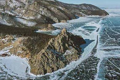 【香港1月底官方外汇储备资产为4356亿美元】香港金融管理局今日（2月6日）公布，香港于2026年1月底的官方外汇储备资产为4356亿美元（2025年12月底为4279亿美元）。2026年1月底及2025年12月底并无未交收外汇合约。为数4356亿美元的外汇储备资产总额，相当于香港流通货币...