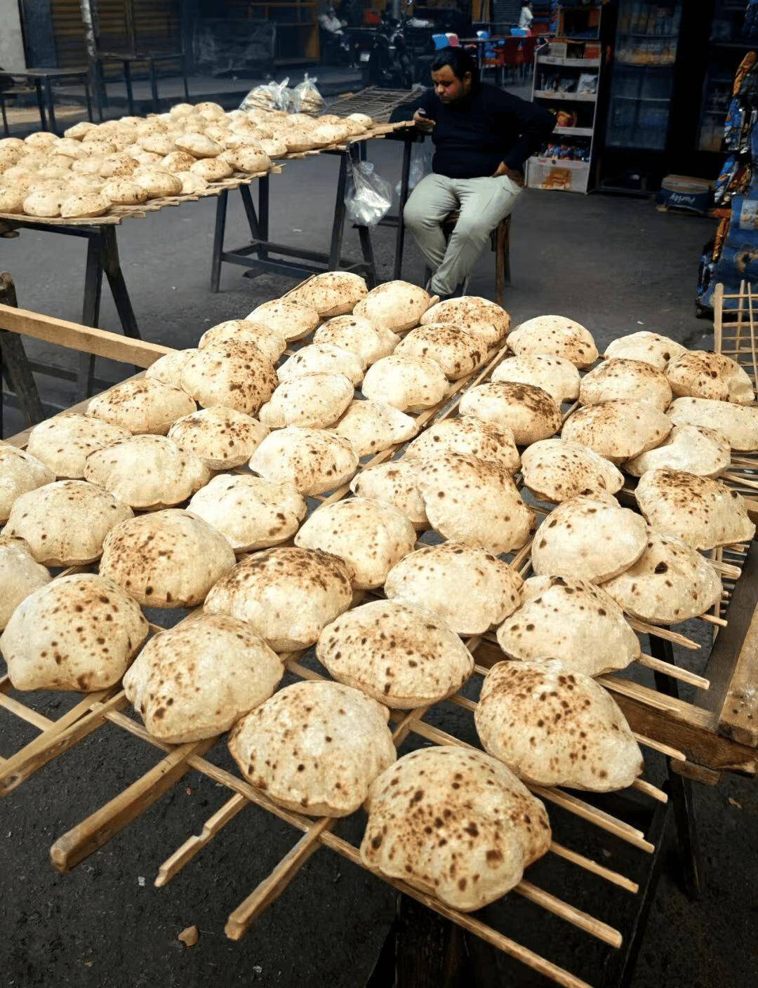 在一年货币贬值40%的地方做生意，是什么体验？