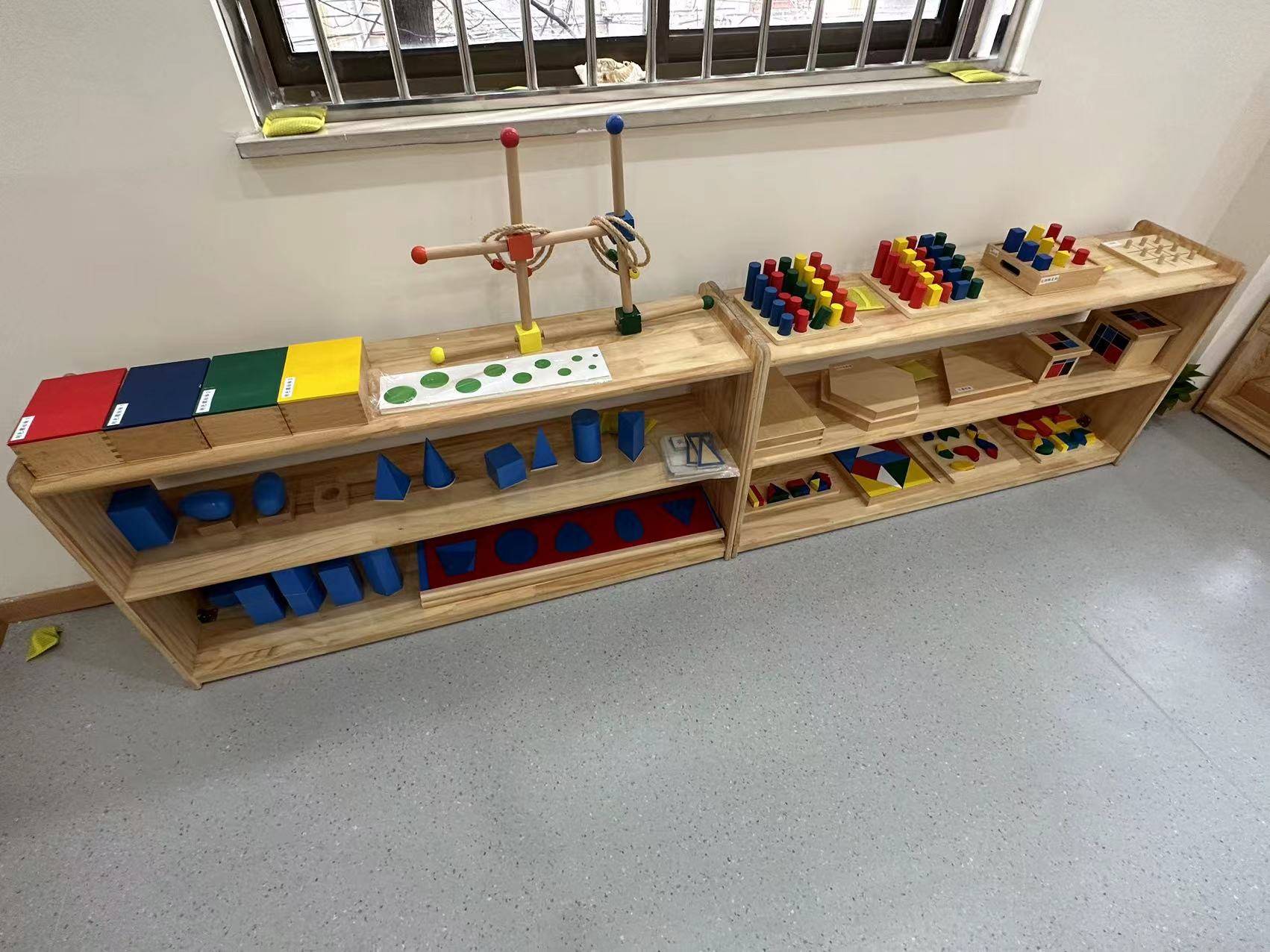 合肥家长间的新型货币：我爱伢的“托育课时”。一枚课时，可同时流通于蒙氏、艺术、运动、语言等多重“课程王国”，购买力惊人。