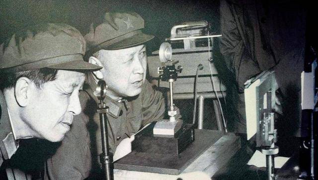 英国的天才叫牛顿，德国的天才叫爱因斯坦，那中国的天才叫什么？