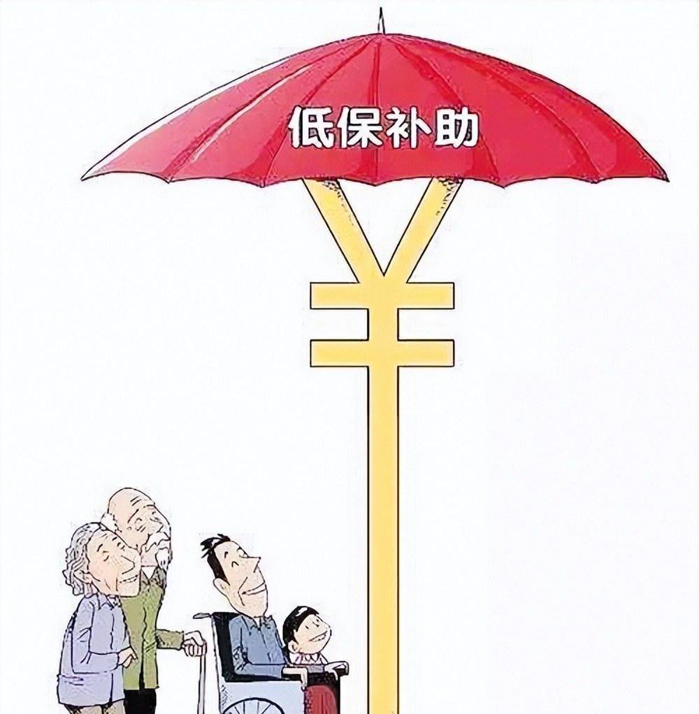 江西女孩暑假,搬砖攒钱去香港看偶像演唱会,全家两千元低保被取消!网友吵翻:花自己的钱凭什么全家受罚?官媒终于开口说公道话